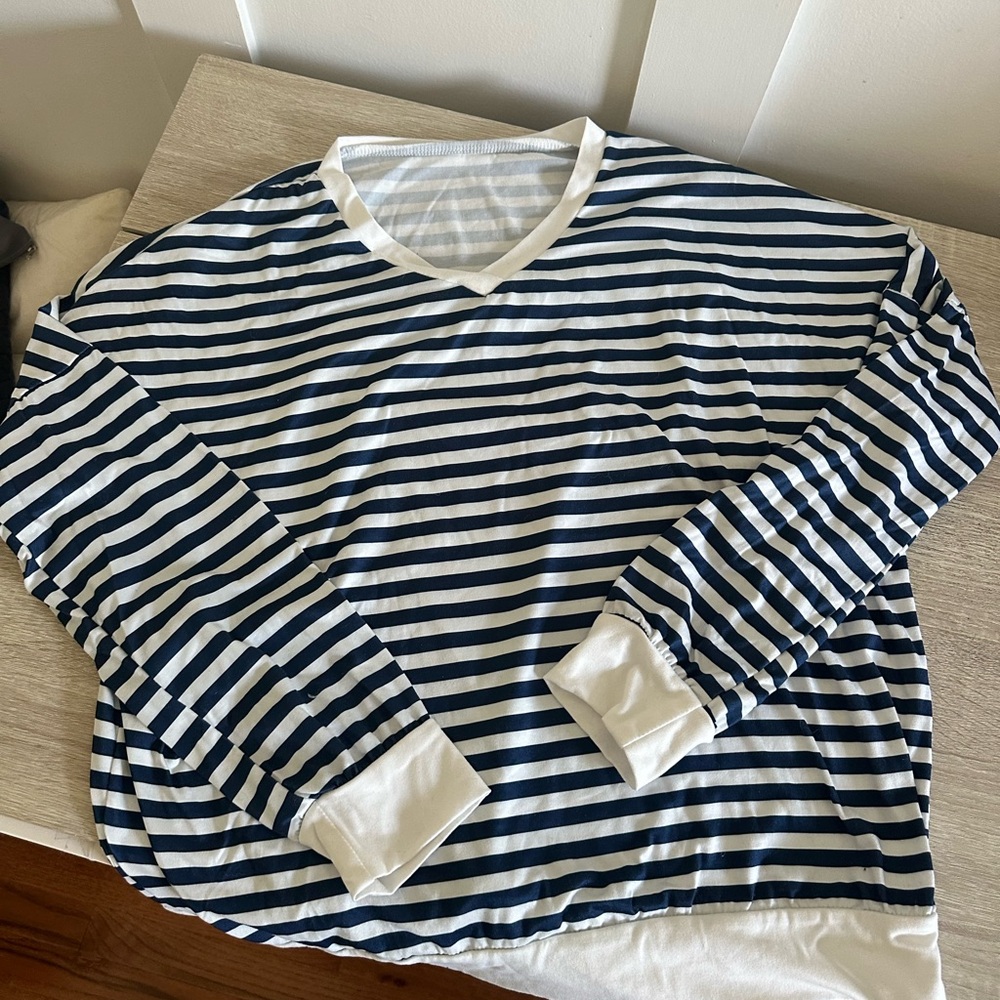 NEW SHEIN Striped Navy and White Set - size S - Picture 2 of 4